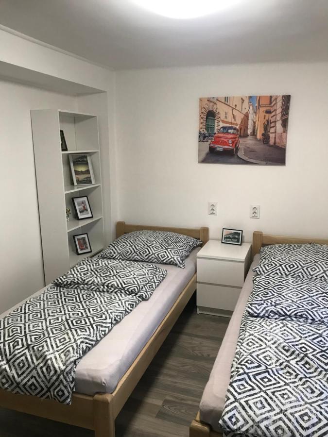 Mora Apartman 2 Kiskunfélegyháza Exteriér fotografie